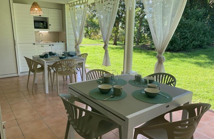A VENDRE - ENSEMBLE RARE DE 2 STUDIOS COMMUNICANTS – BORD DE MER SAINTE ANNE — photo 4