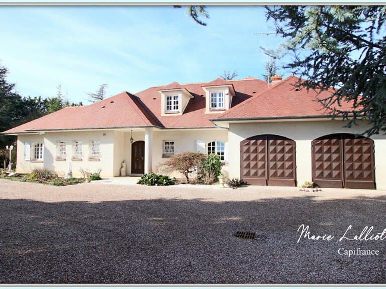 Maison à vendre 12 pièces, Grand séjour, 6 chambres, Terrain de Tennis, Bois, Cours d'eau — photo 1