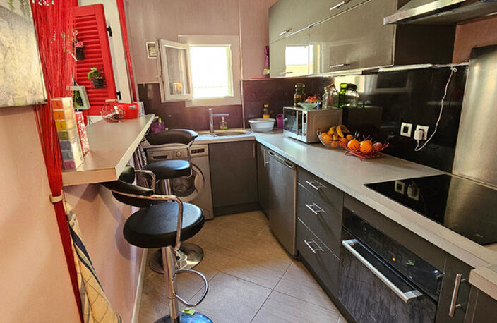 Dpt Corse (20), à vendre SAINT FLORENT appartement T3 55m²- centre ville — photo 2