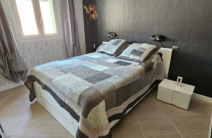 Dpt Corse (20), à vendre SAINT FLORENT appartement T3 55m²- centre ville — photo 3