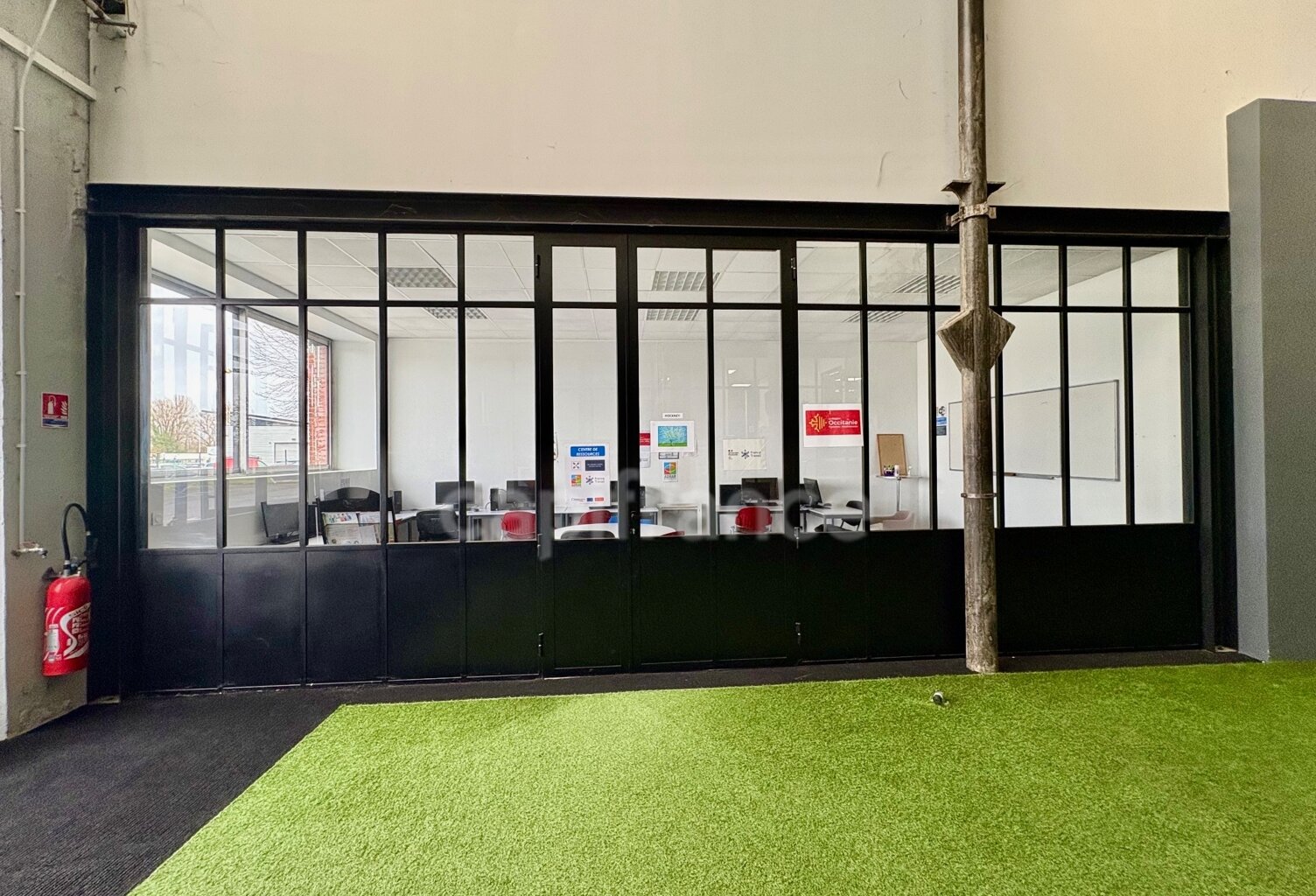 Local/bureau à louer TARBES (65) — photo 1