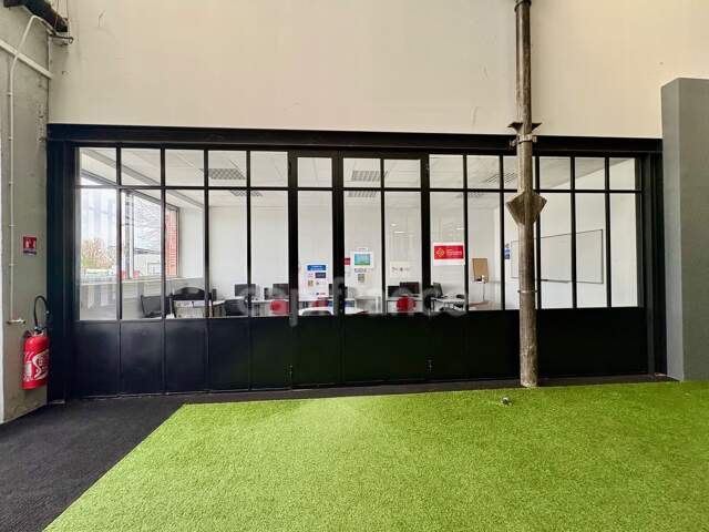 Local/bureau à louer TARBES (65) — photo du bien