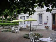À Vendre – Hôtel** Restaurant – Bourbon-l’Archambault (03160) — photo 2