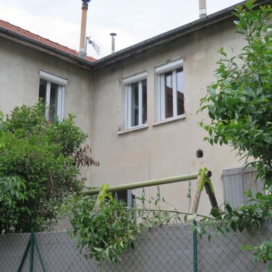 Appartement 5 pièces 152600 €