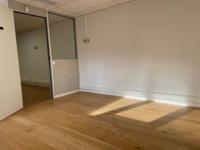 Local/bureau à vendre VILLENEUVE LOUBET - MARINA 7 (06) - sous Offre acceptée — photo 1