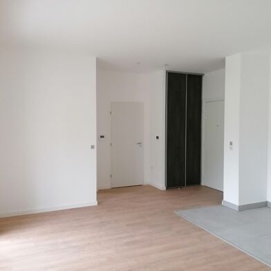 Appartement 2 pièces 738 €
