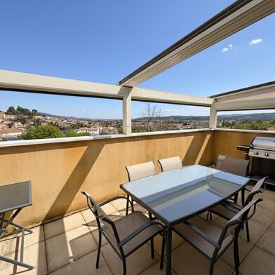 Appartement 3 pièces 393750 €