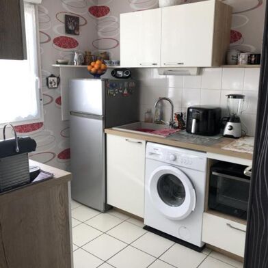 Appartement 3 pièces 650 €