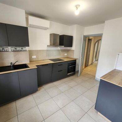 Appartement 4 pièces 1400 €