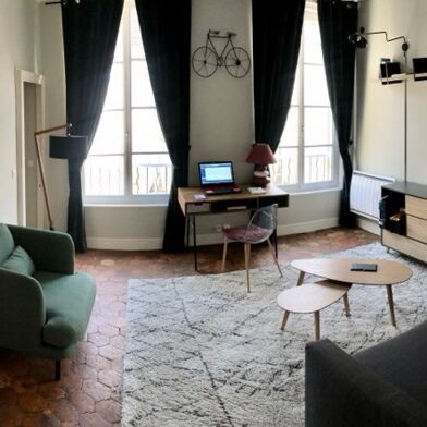 Appartement 3 pièces 700 €