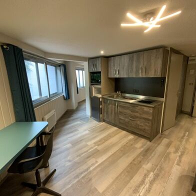 Appartement 2 pièces 745 €