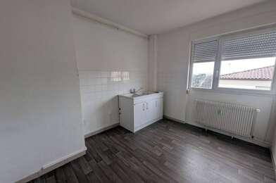 Appartement 4 pièces 783 €