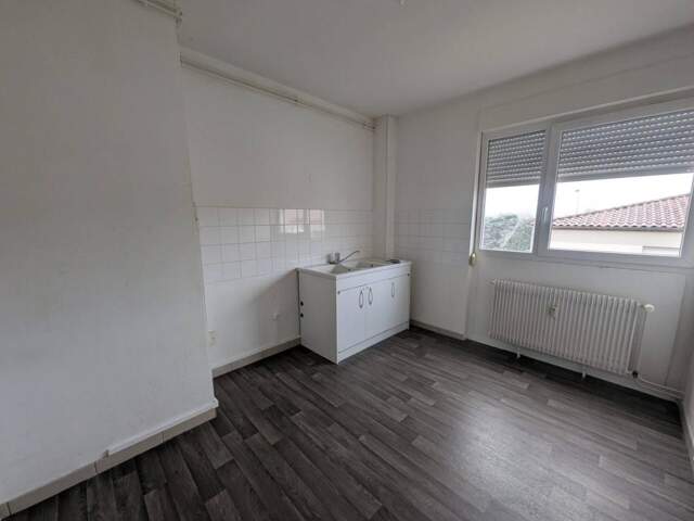 Location - Appartement T4 - 87m2 - Saint-Avold — photo du bien