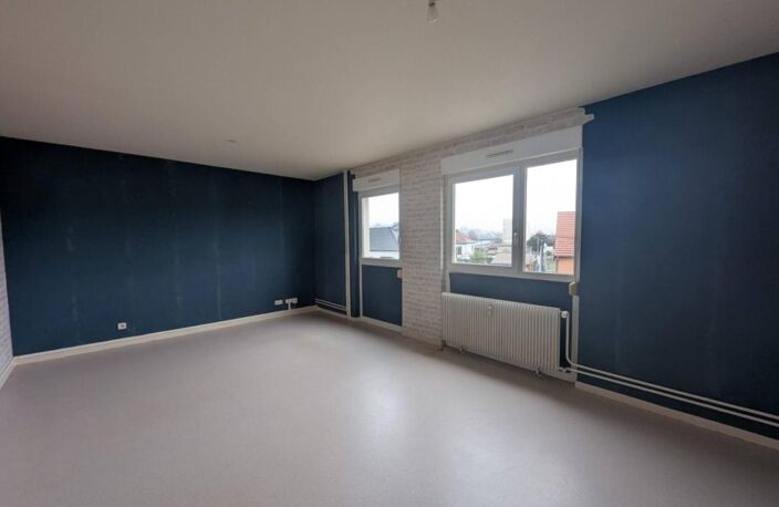 Location - Appartement T4 - 87m2 - Saint-Avold — photo 2