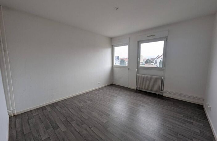 Location - Appartement T4 - 87m2 - Saint-Avold — photo 3