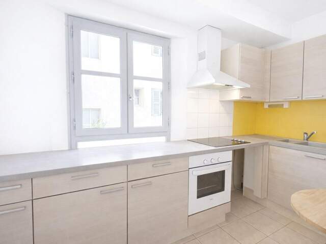 Appartement à vendre Villeneuve-lès-Avignon 2 pièces 58 m², cave — photo du bien