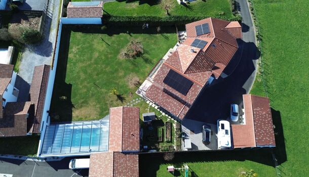 Villa / Maison 9 pièces  à vendre Larressore 64480