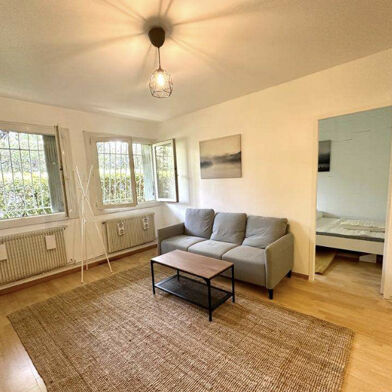 Appartement  450 €