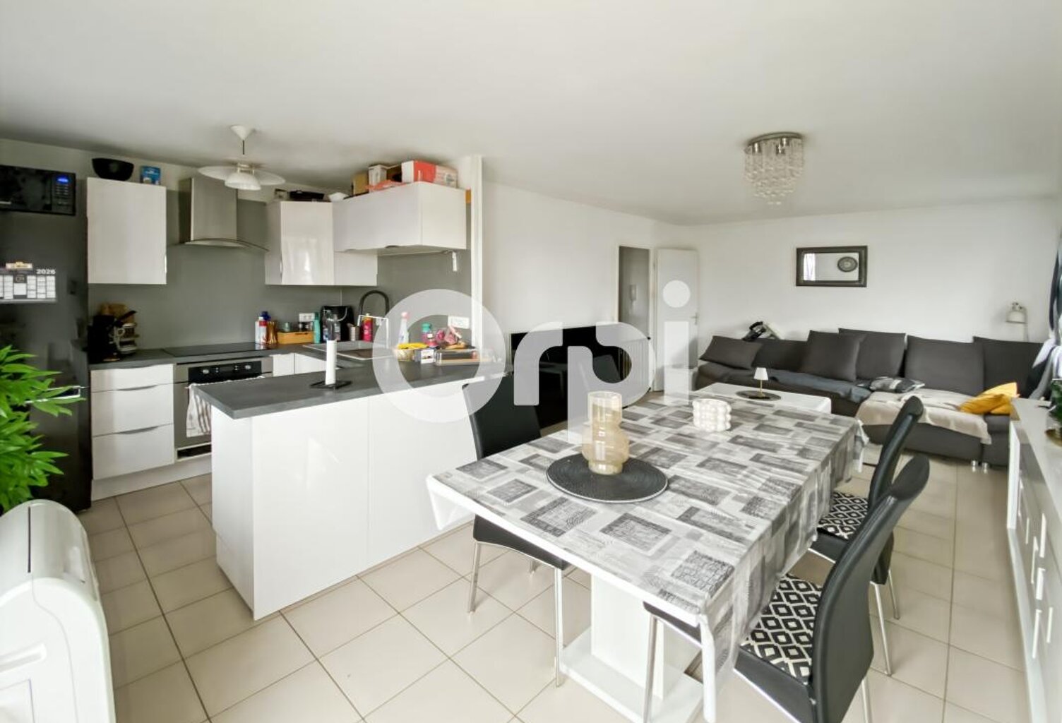 Appartement À Vendre — photo 1