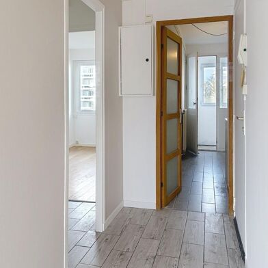 Appartement 3 pièces 148400 €