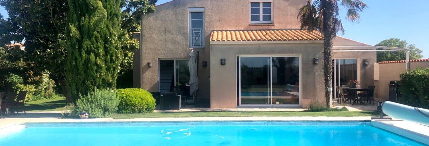 Maison 5 Pièces 186 m² à vendre à Croix-Chapeau (17220)
