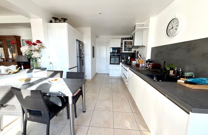 Maison avec T2 sur magnifique jardin, piscine — photo 4