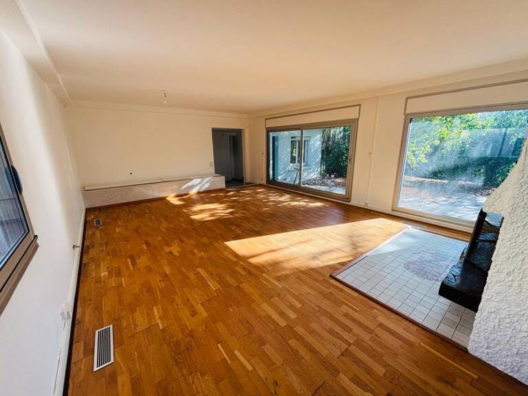 Maison familiale de 240 m² sur 750 m² de terrain – Secteur Pasteur à Vénissieux — photo 1