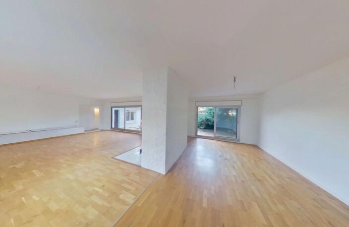 Maison familiale de 240 m² sur 750 m² de terrain – Secteur Pasteur à Vénissieux — photo 2