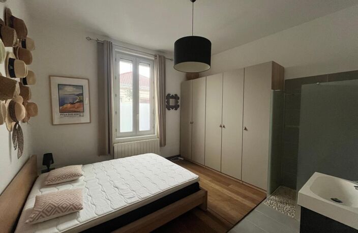 🏡 À louer – Maison de ville avec jardin La Teste centre meublée — photo 5