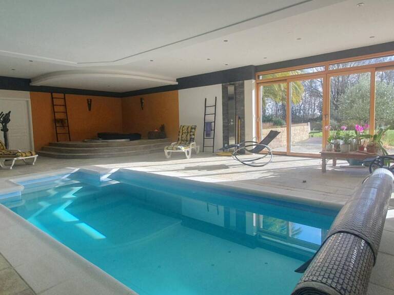 Propriété contemporaine d'exception avec piscine et spa d'intérieur — photo 1