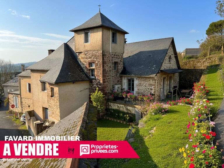 Maison de caractère avec tour, piscine et vue sur le viaduc — photo 1