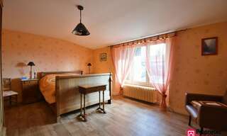 Maison 7 Pièces 153 m² à vendre à Saint-Pierre-des-Échaubrognes (79700)