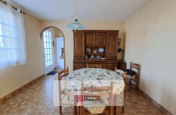 A VENDRE à Saint Paul en Pareds, maison de 137 m2 avec 2 chambres et 1 studio en sous-sol sur une parcelle constructible de 1154 m2 — photo 4