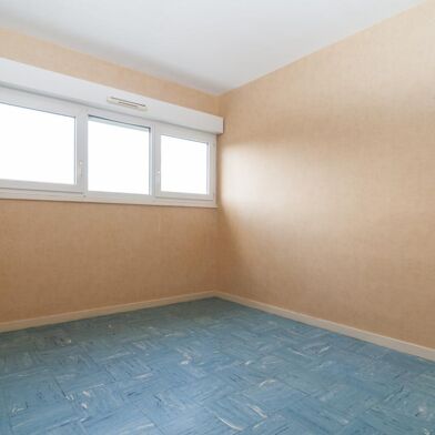 Appartement 4 pièces 462 €