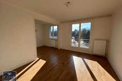 Appartement 4 pièces 810 €