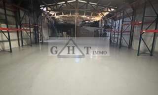 Local industriel  1170 m² à vendre à Mandres-les-Roses (94520)