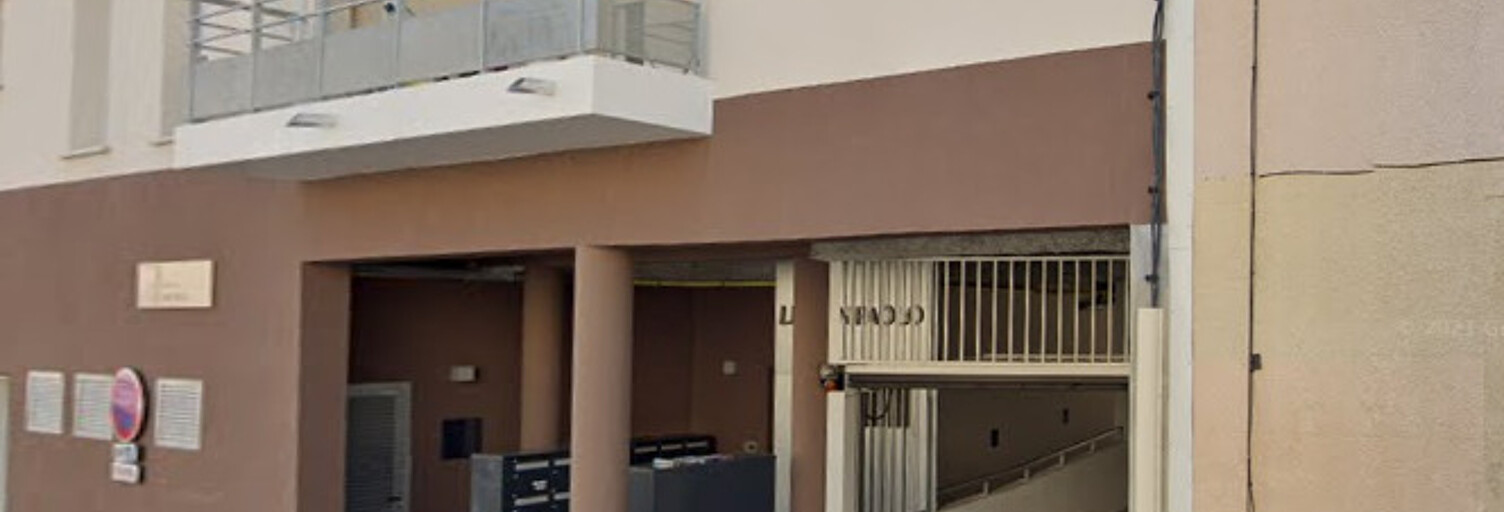 Garage  15 m² à louer à Nîmes (30000)