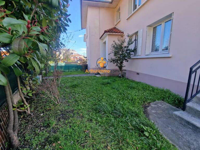 Appartement T4 avec garage et jardinet — photo 1
