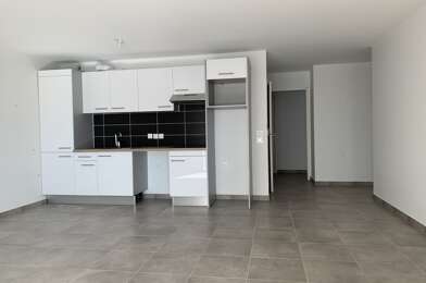 Appartement 3 pièces 899 €