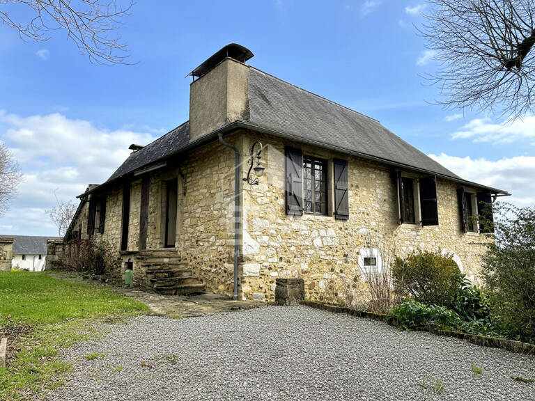 COTEAUX DE JURANÇON : Demeure de prestige des années 1700, avec vue Pyrénées dans un environnement magnifique — photo 1