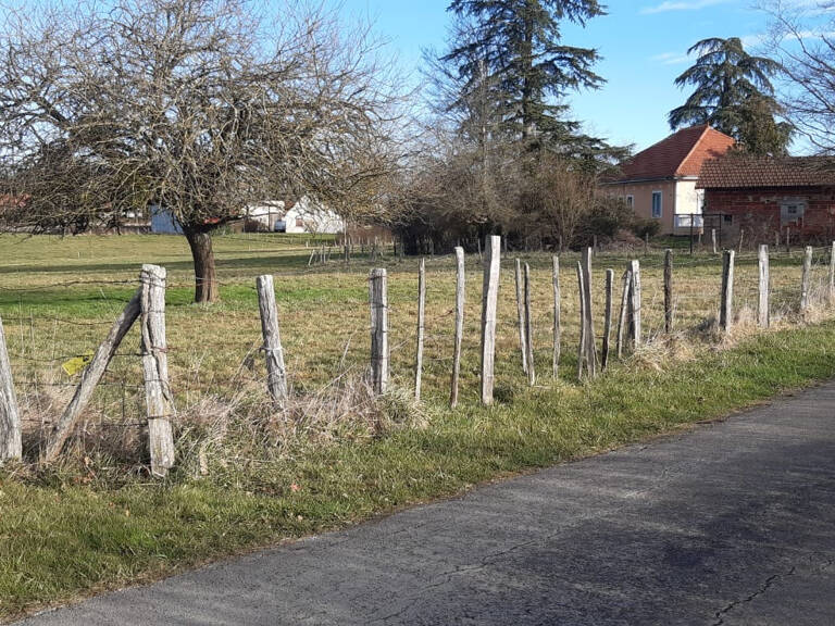 Terrain Commenailles 1000 m2 — photo 1