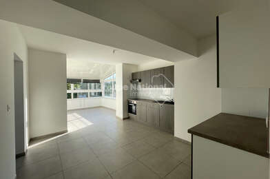 Appartement 3 pièces 780 €