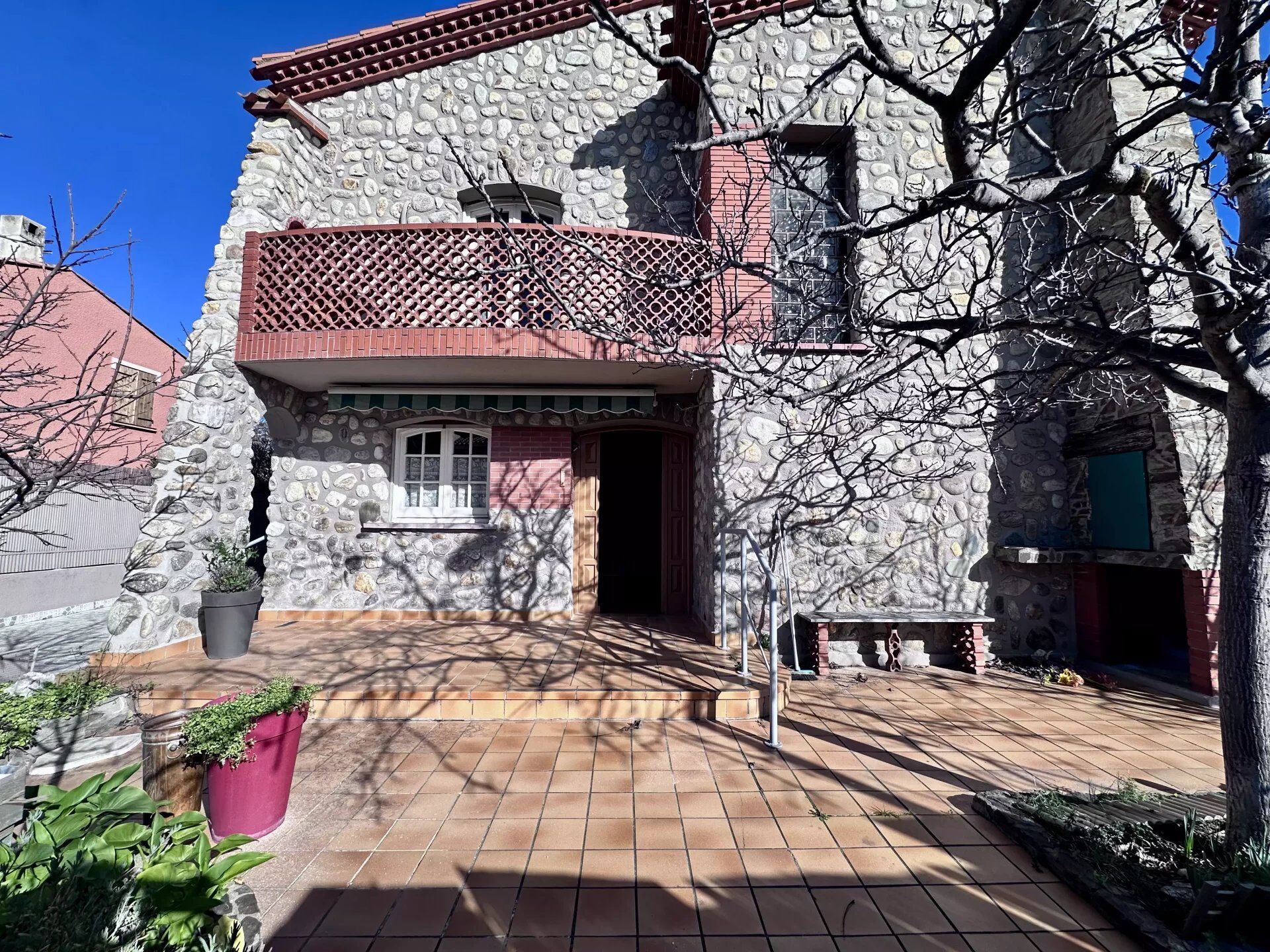 Villa / Maison  T5 à vendre Perpignan 66000