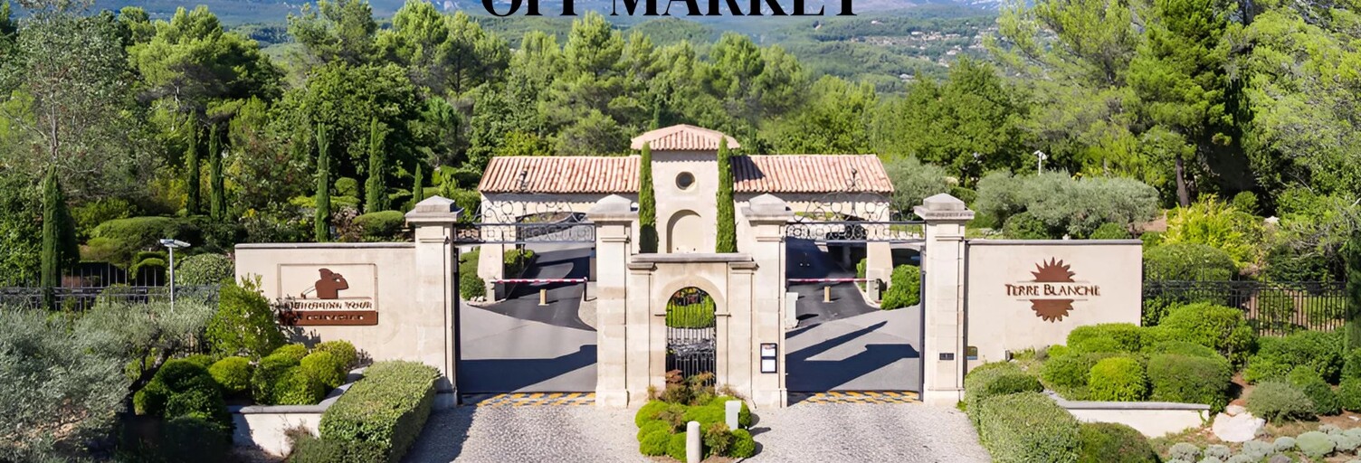 Terrain  7740 m² à vendre à Tourrettes (83440)