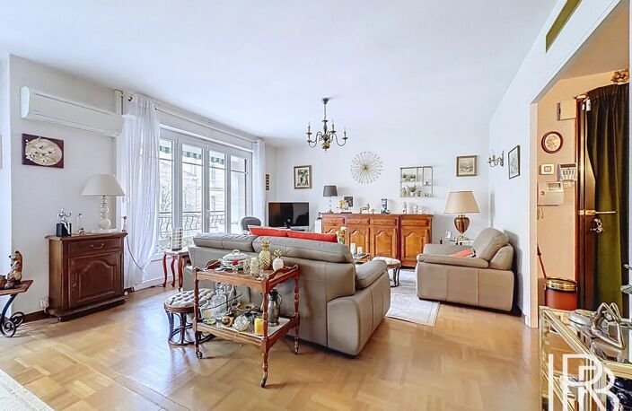A VENDRE - Nue-propriété – Appartement traversant 89 m² avec bal — photo 2