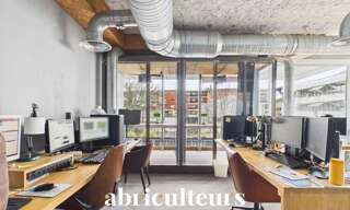Bureau 4 Pièces 200 m² à louer à Bordeaux (33000)