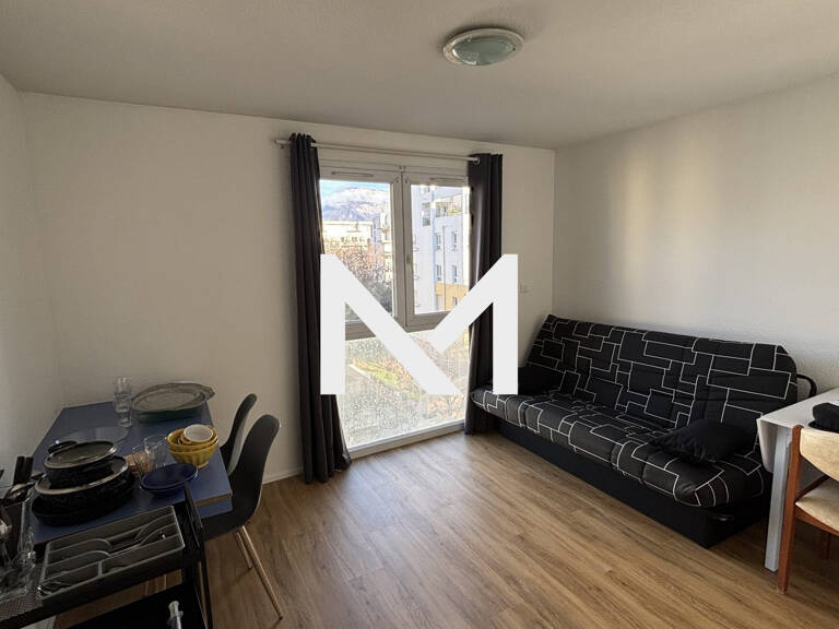 Lot de 6 studios meublés et 3 stationnements — photo 1