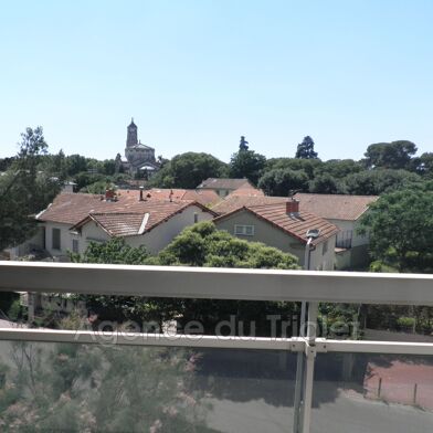 Appartement 3 pièces 976 €