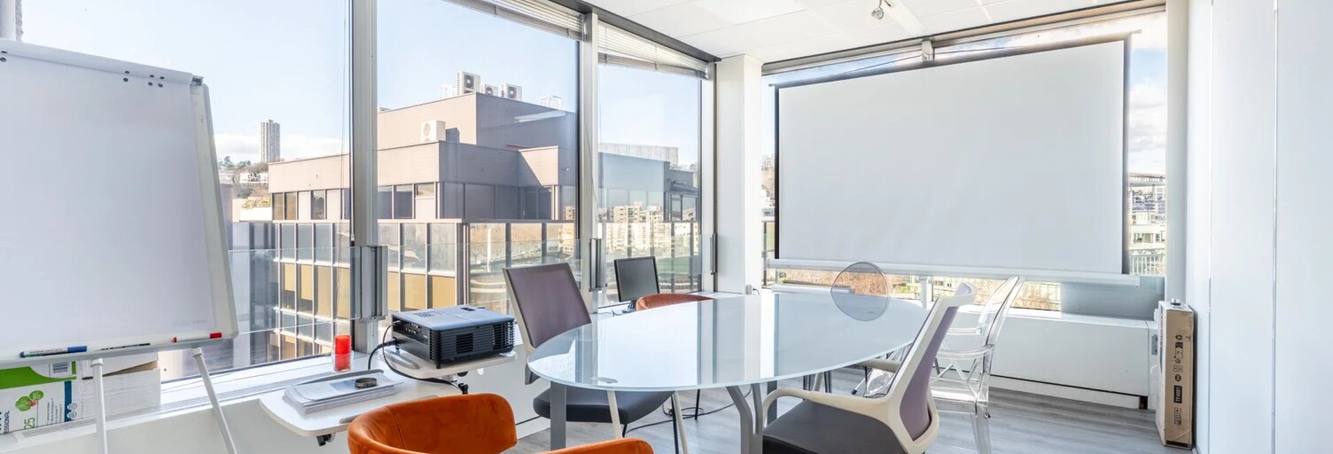 Bureau  252 m² à louer à Lyon 9 (69009)