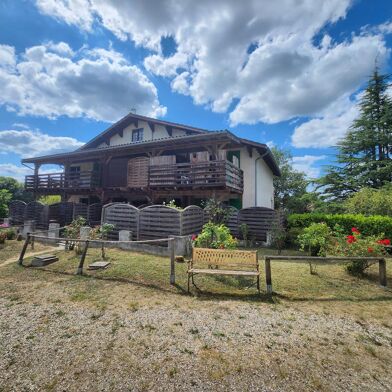 Commerce 15 pièces 199900 €